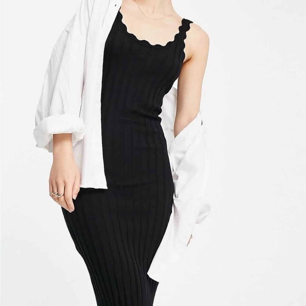 Y.A.S. Scallop Bodycon US XL